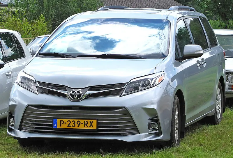 Toyota Sienna 2015