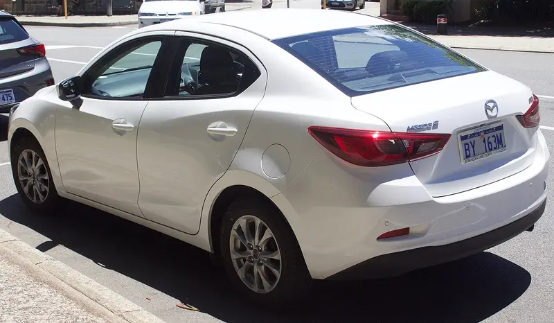 Mazda Mazda2 2016