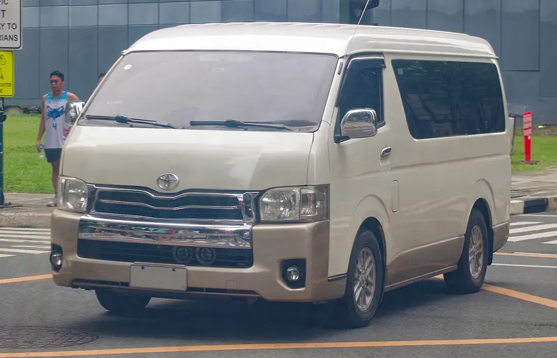 Toyota Hiace 2016