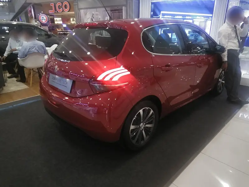 Peugeot 208 2018