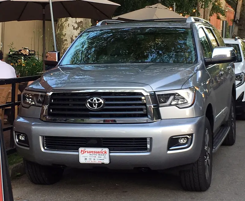 Toyota Sequoia 2018