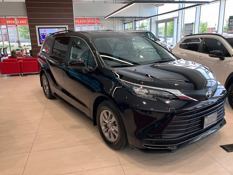 Toyota Sienna 2026
