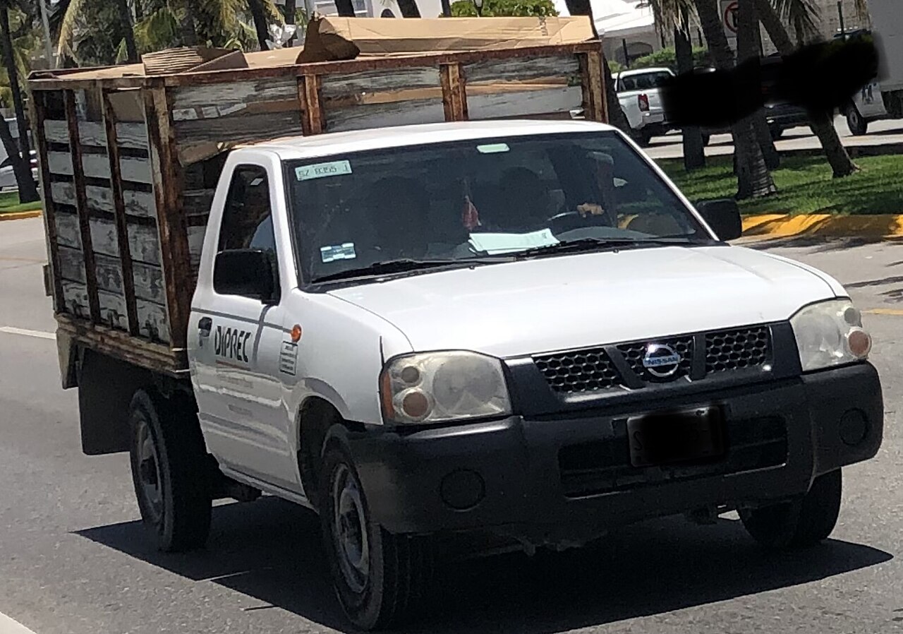 Nissan NP300
