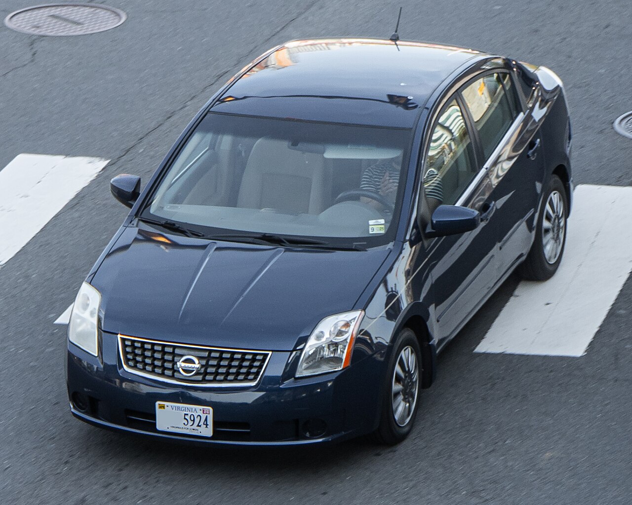 Nissan Sentra (B16)